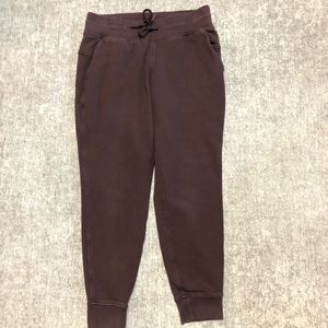 Lululemon joggers plum 8